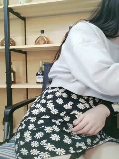 日韩精品在线视频你懂的お义姉さんの美尻がエロすぎる🔞